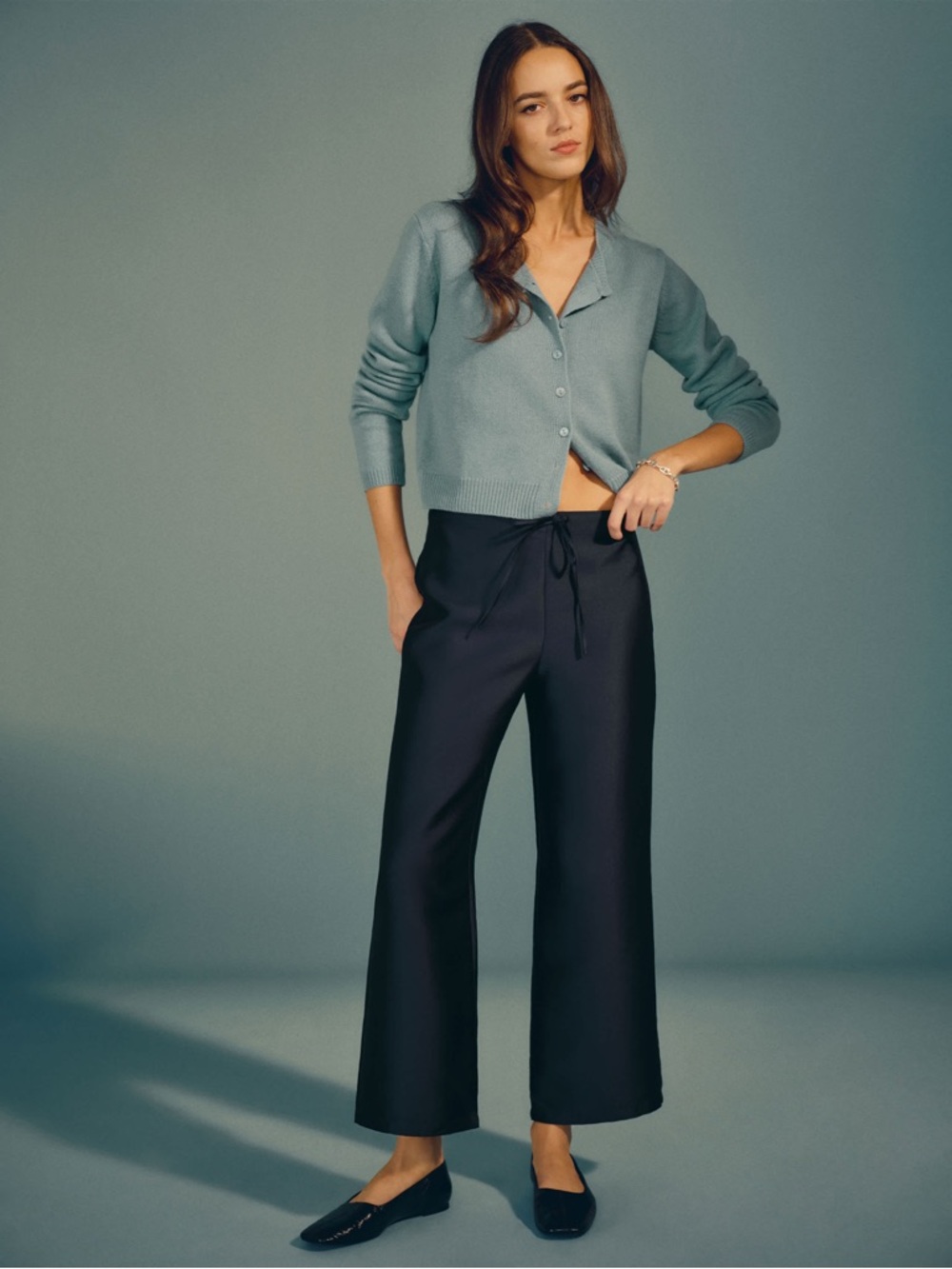 Reformation Olina Cropped Pants in Navy